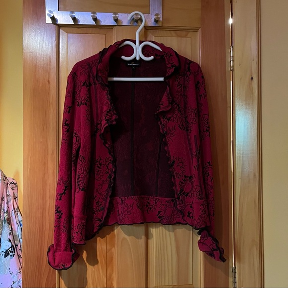 Red and black textured blazer - Picture 8 of 8